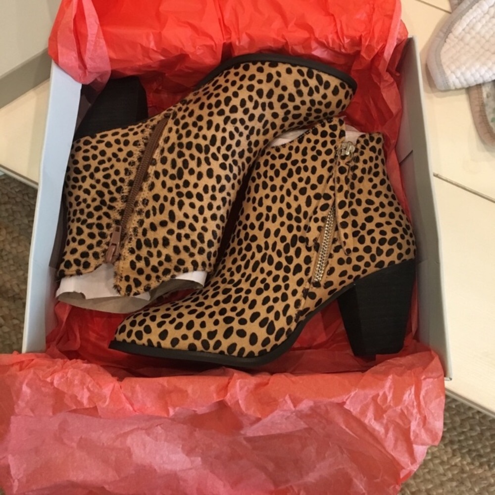 Leopard / Cheetah Booties Size 7
